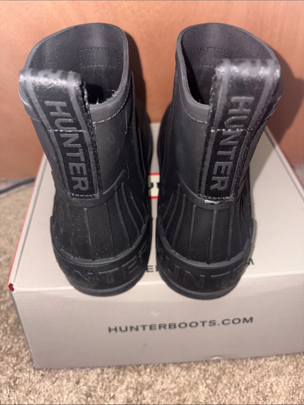 Hunter Black Short Rain Boots with Red Interior - Picture 4 of 7